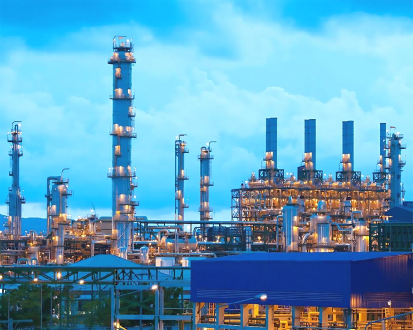 Equipo de perforación en operación durante una sesión práctica