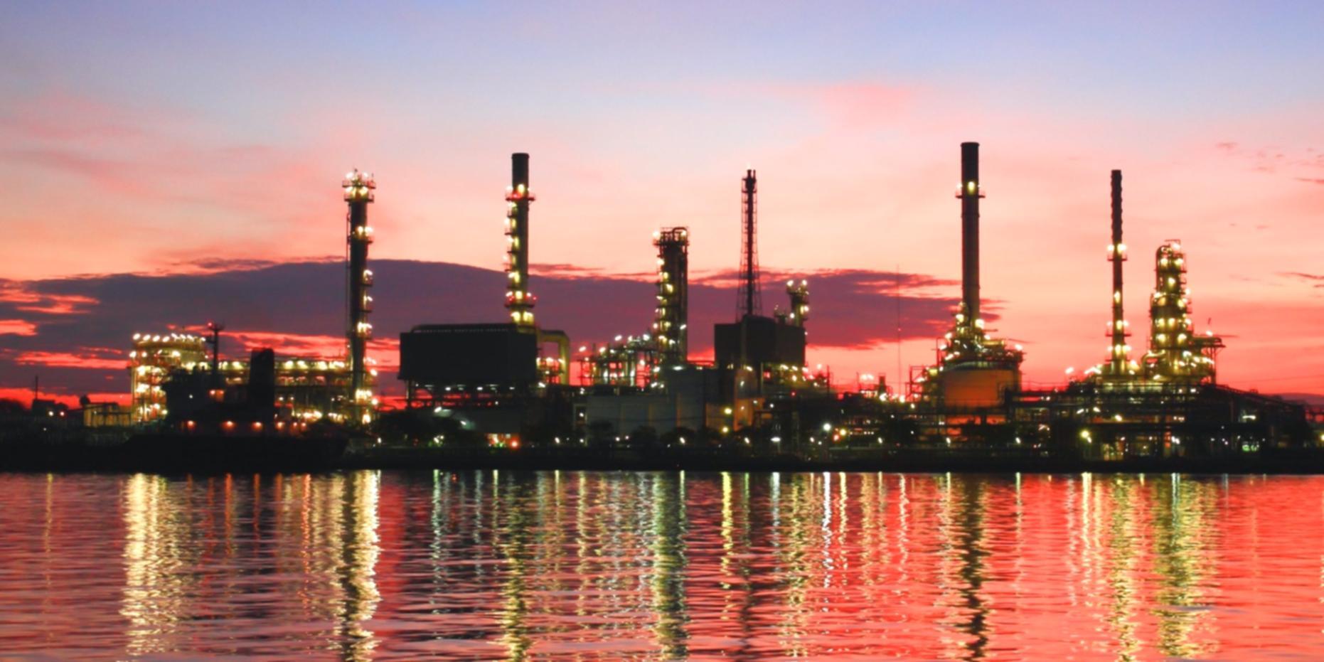 Equipo de perforación en operación durante condiciones de trabajo real