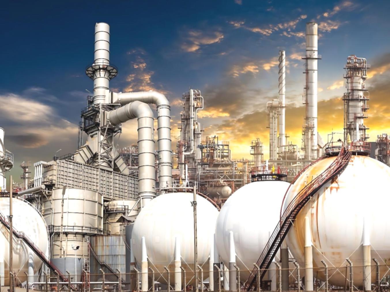 Sala de formación equipada con herramientas técnicas para ejercicios prácticos